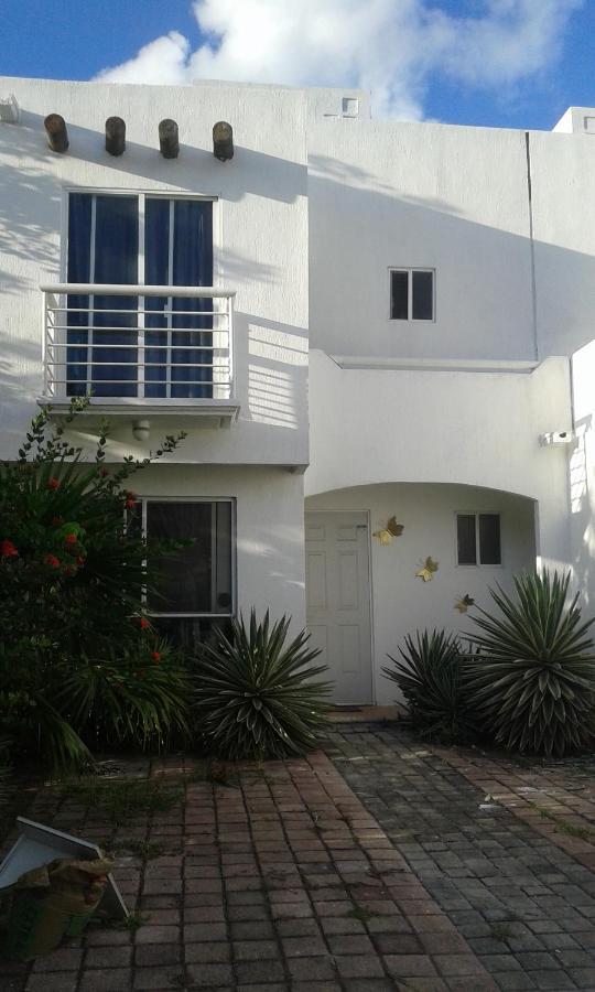 Casa Mariposas Lägenhet Cancún Exteriör bild